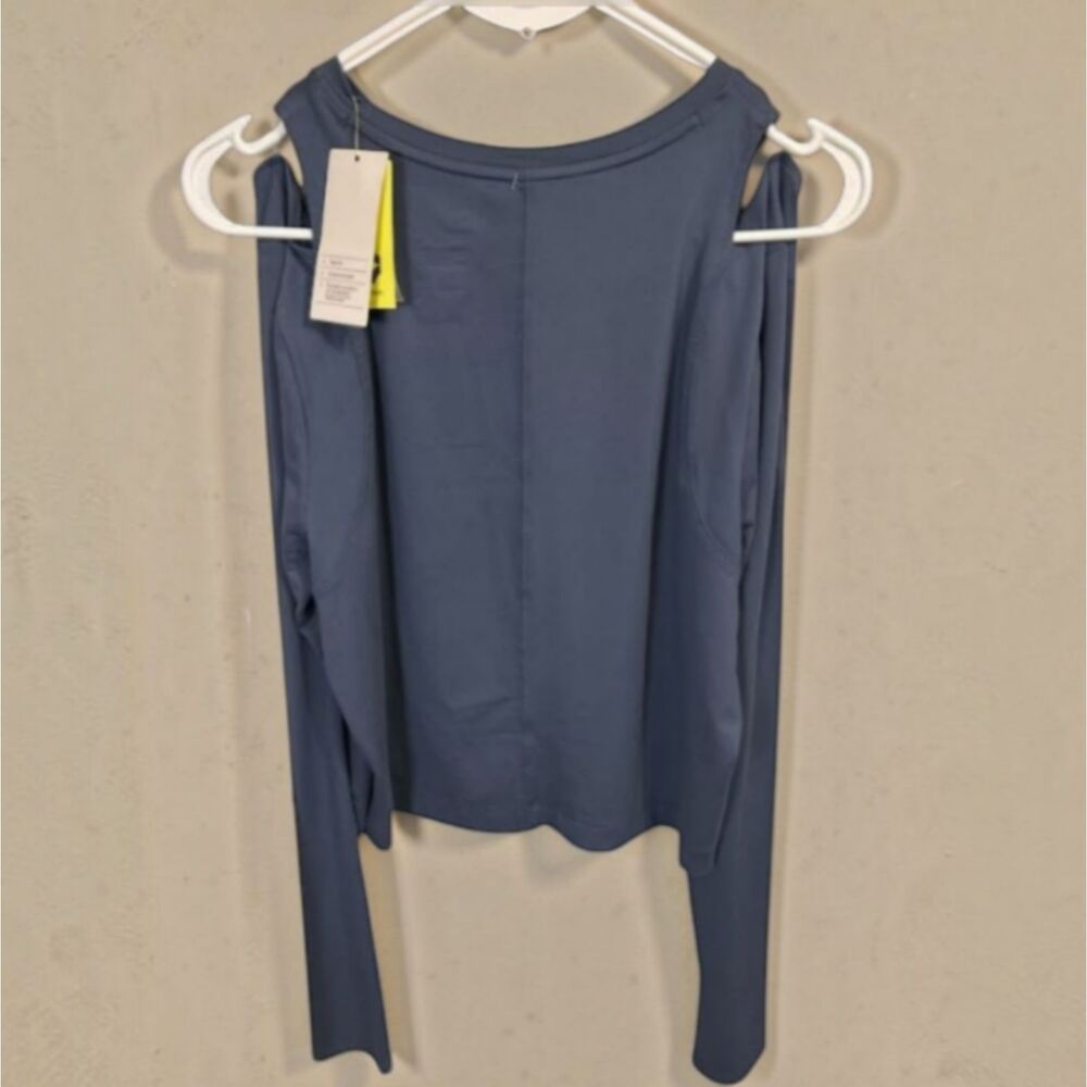 Plus Size Blue Long Sleeve Cutout Shoulder Top – Casual Lightweight Stretchy